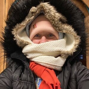 Meet your Posher, Dana